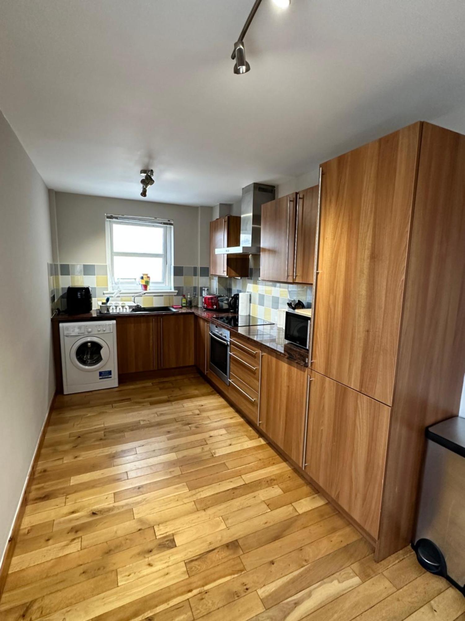 Metro 8 Inverness City Centre Bagian luar foto